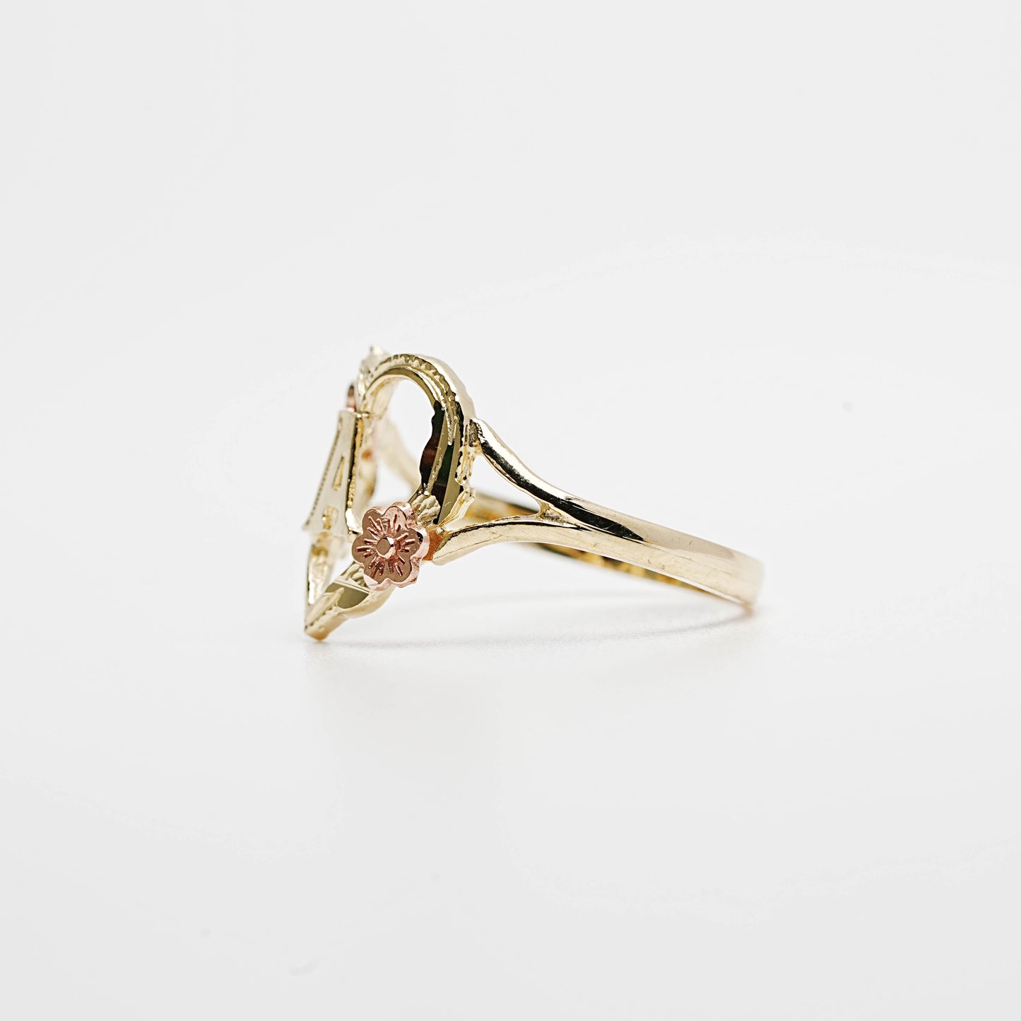 10K Heart Initial A Ring