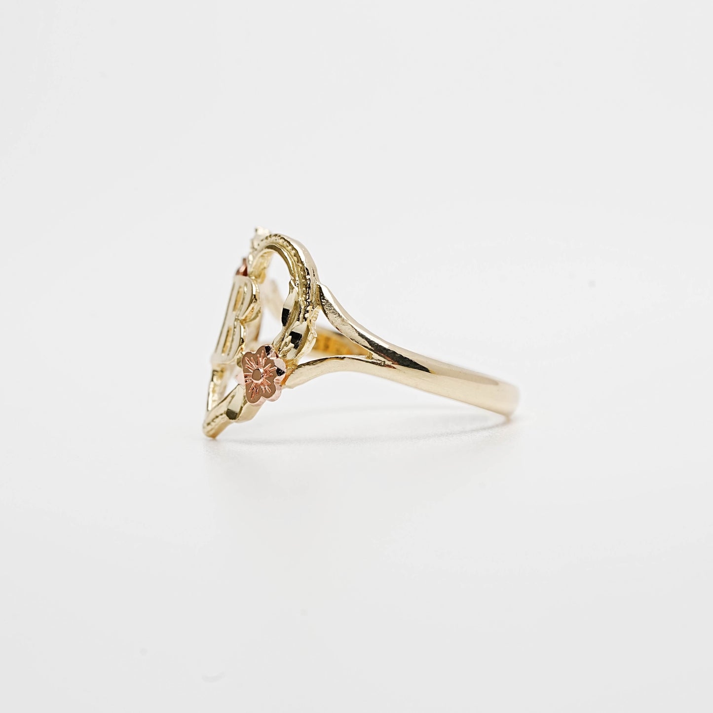 10K Heart Initial B Ring