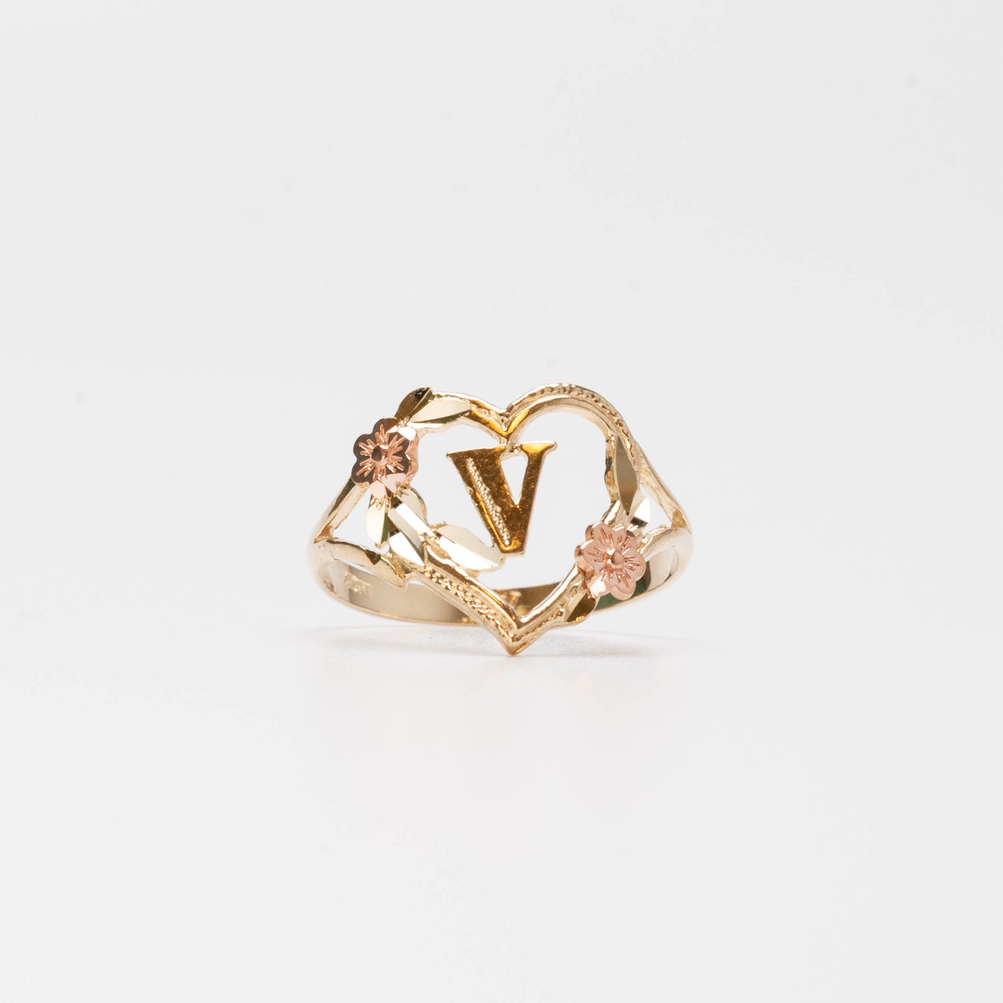 10K Heart Initial V Ring